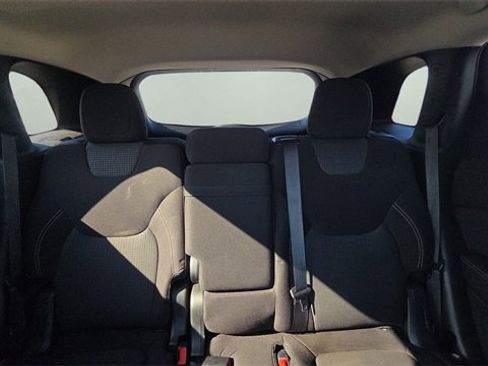 Used 2017 Jeep Cherokee Latitude image 15