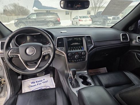 Used 2018 Jeep Grand Cherokee Limited image 12