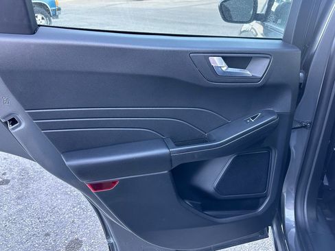 New 2026 Ford Escape ST-Line w/ Cold Weather Package image 15