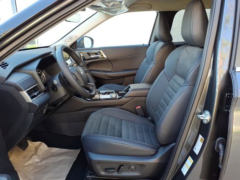 New 2026 Mitsubishi Outlander SE FWD image 10