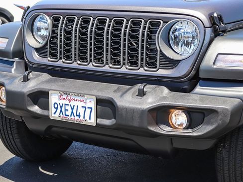 Used 2026 Jeep Wrangler Sport AWD/4WD image 11