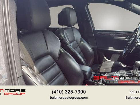 Used 2016 Porsche Macan S AWD/4WD image 17