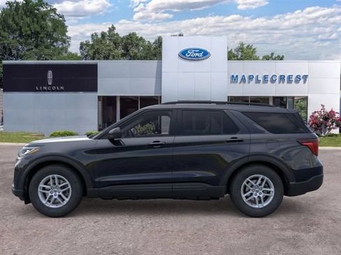 Used 2026 Ford Explorer Active AWD/4WD image 3