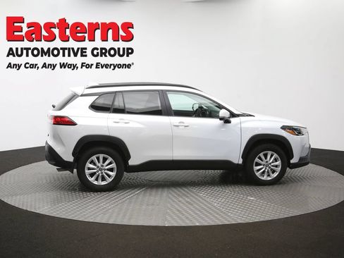 Used 2024 Toyota Corolla Cross LE w/ Moonroof Package AWD/4WD image 45