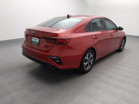 Used 2019 Kia Forte LXS FWD image 9