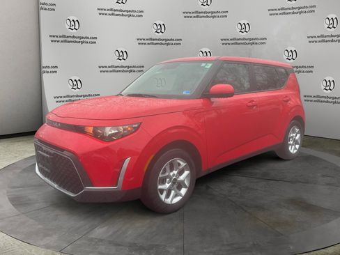 Used 2024 Kia Soul LX w/ Option Group 015 image 1