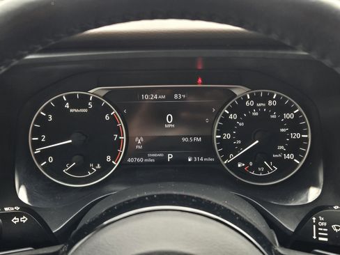 Used 2023 Nissan Rogue SV w/ SV Premium B Package FWD image 15