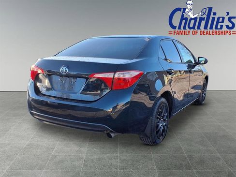 Used 2017 Toyota Corolla image 4