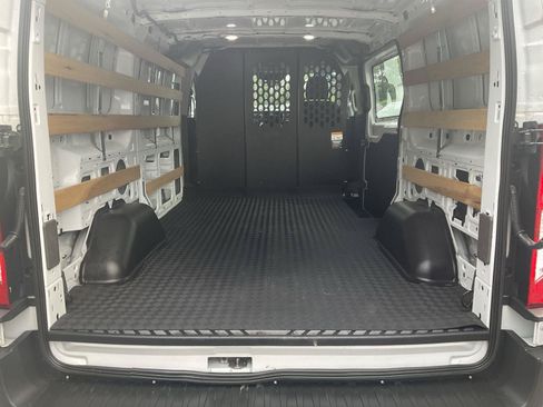 Used 2025 Ford Transit 250 Low Roof w/ Exterior Upgrade Package RWD image 16