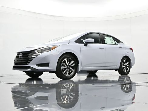 New 2025 Nissan Versa SV w/ Trunk Package FWD image 36