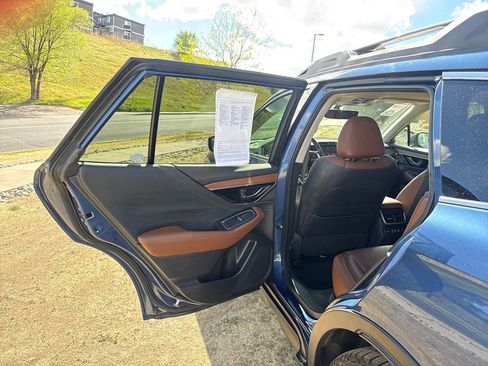 Used 2021 Subaru Outback Touring XT image 18