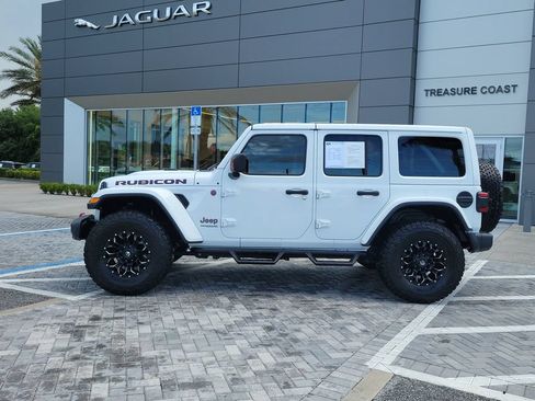 Used 2021 Jeep Wrangler Unlimited Rubicon AWD/4WD image 2