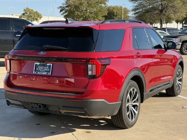 Used 2025 Ford Explorer ST-Line w/ Premium Package RWD image 4