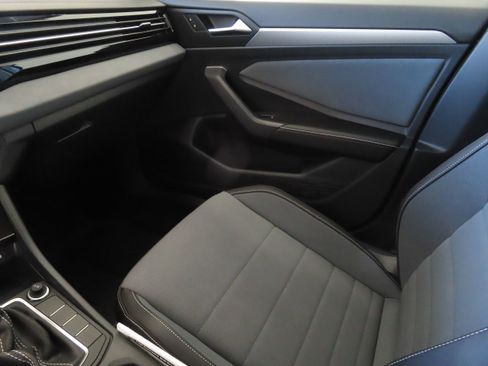 New 2026 Volkswagen Jetta SE FWD image 20