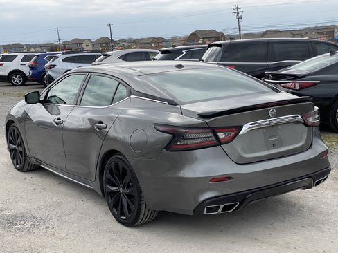 Used 2021 Nissan Maxima SR w/ Sport Mat Group image 7