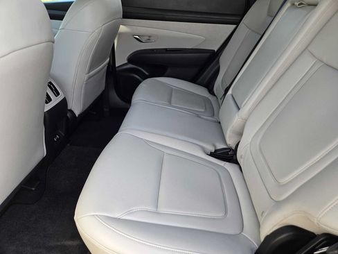 Certified 2025 Hyundai Tucson SEL FWD image 28