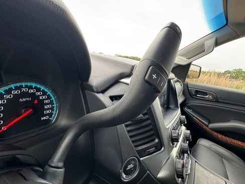 Used 2018 Chevrolet Suburban Premier image 5