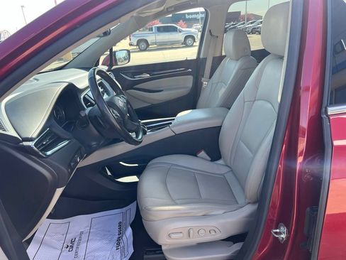 Used 2021 Buick Enclave Premium w/ Sun and Sites Package AWD/4WD image 18