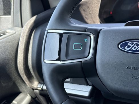 Used 2025 Ford Expedition Max Active image 16