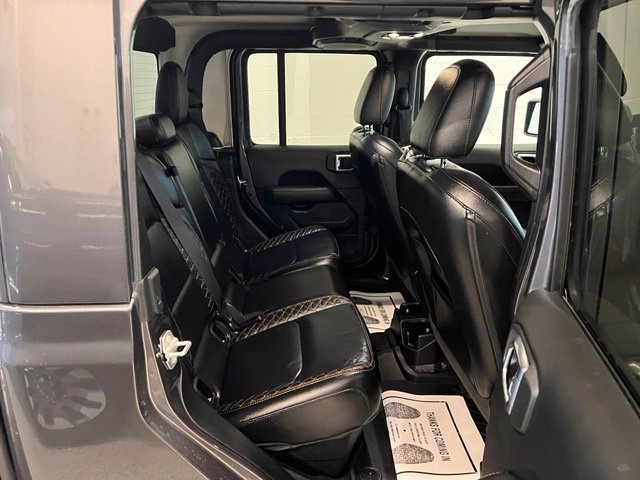 Used 2021 Jeep Gladiator Overland AWD/4WD image 9