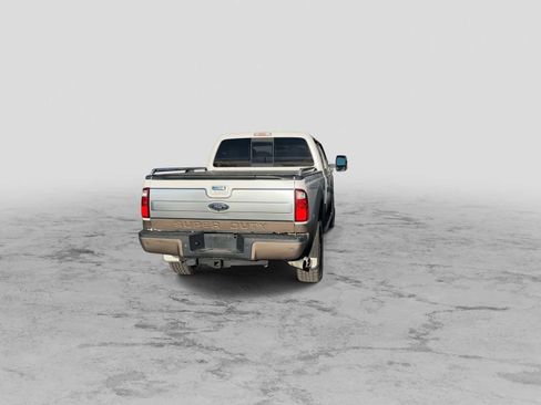 Used 2016 Ford F350 Platinum w/ Platinum Package image 7