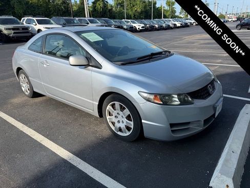 Used 2010 Honda Civic LX image 1