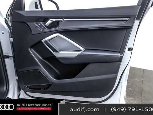 Used 2025 Audi Q3 2.0T Premium Plus image 24