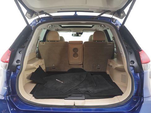 Used 2020 Nissan Rogue SL w/ Premium Package image 16