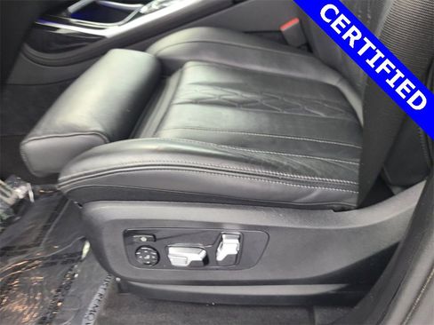 Used 2024 BMW X7 M60i w/ Executive Package image 30