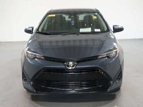 Used 2019 Toyota Corolla LE FWD image 2