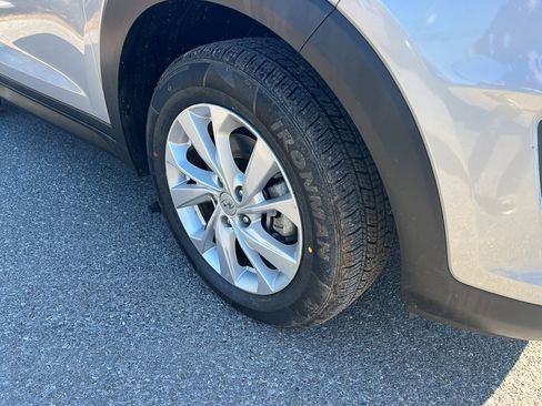 Used 2020 Hyundai Tucson SE image 9