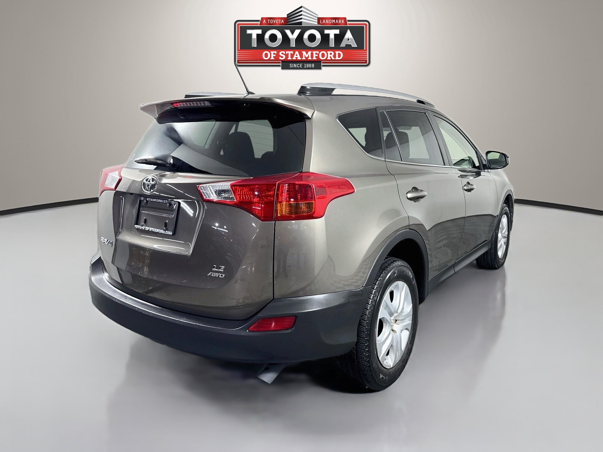 Used 2015 Toyota RAV4 LE AWD/4WD image 7