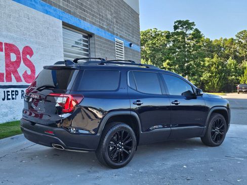 Used 2021 GMC Acadia SLT w/ Elevation Edition FWD image 7