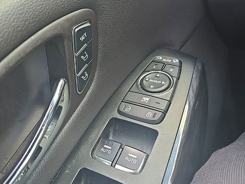 Used 2016 Kia Sedona SX Limited FWD image 16