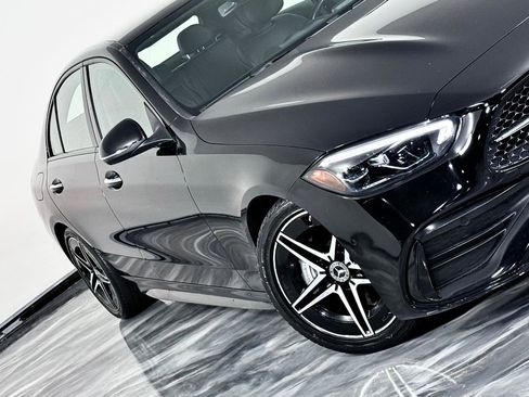 Used 2023 Mercedes-Benz C 300 4MATIC Sedan image 4