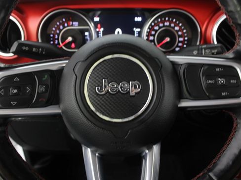 Used 2020 Jeep Gladiator Rubicon AWD/4WD image 12
