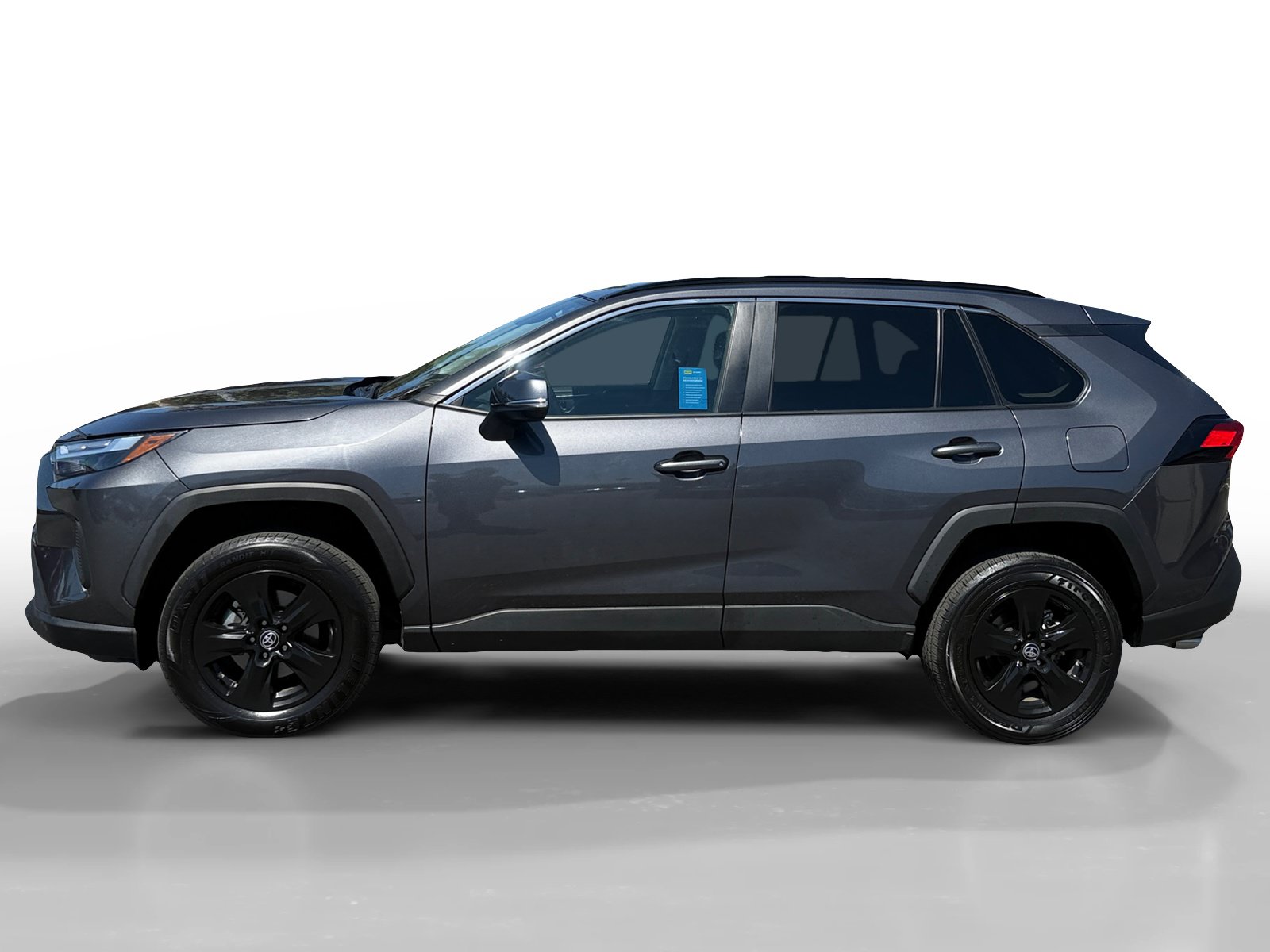 Used 2024 Toyota RAV4 XLE FWD image 2