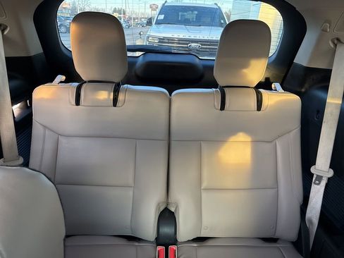 Used 2023 Ford Explorer XLT w/ Equipment Group 202A image 29