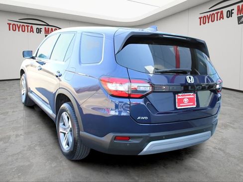 Used 2025 Honda Pilot EX-L image 3