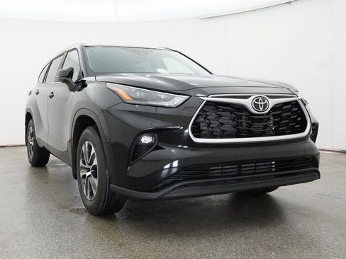 New 2026 Toyota Highlander XLE AWD/4WD image 11