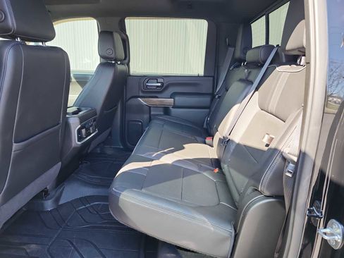 Used 2022 Chevrolet Silverado 2500 High Country w/ Z71 Off-Road Package image 15