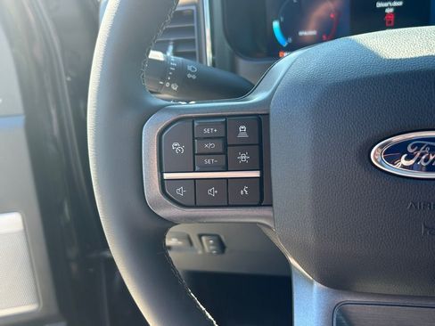 New 2026 Ford F250 Lariat w/ Black Appearance Package image 43