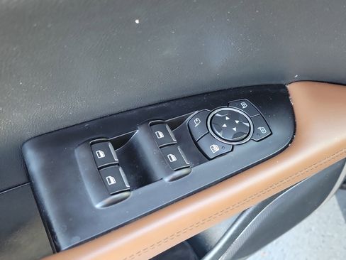 Used 2022 Lincoln Nautilus Reserve w/ Luxury Package image 22