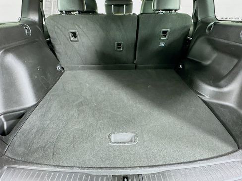 Certified 2024 Jeep Grand Cherokee Limited image 37