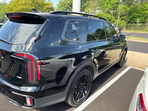 Used 2024 Kia Telluride SX X-Line image 3