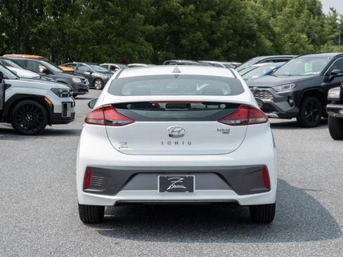 Used 2021 Hyundai Ioniq Blue FWD image 9