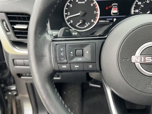 Certified 2023 Nissan Rogue SV w/ SV Premium B Package image 11