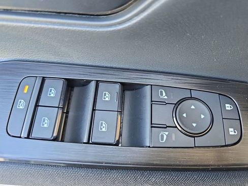 New 2026 Nissan Kicks S image 28