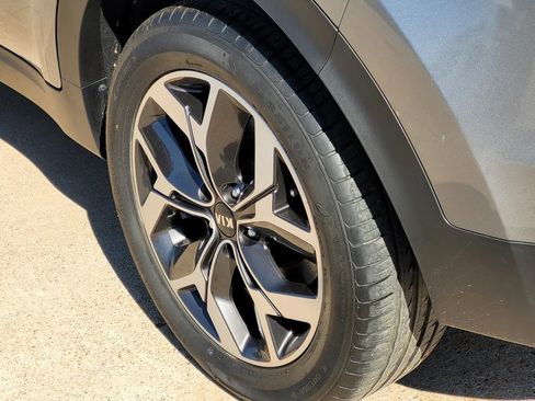 Used 2021 Kia Sportage EX image 7