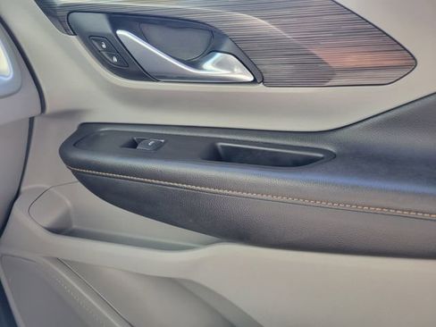 Used 2019 GMC Terrain SLT w/ Preferred Package image 18